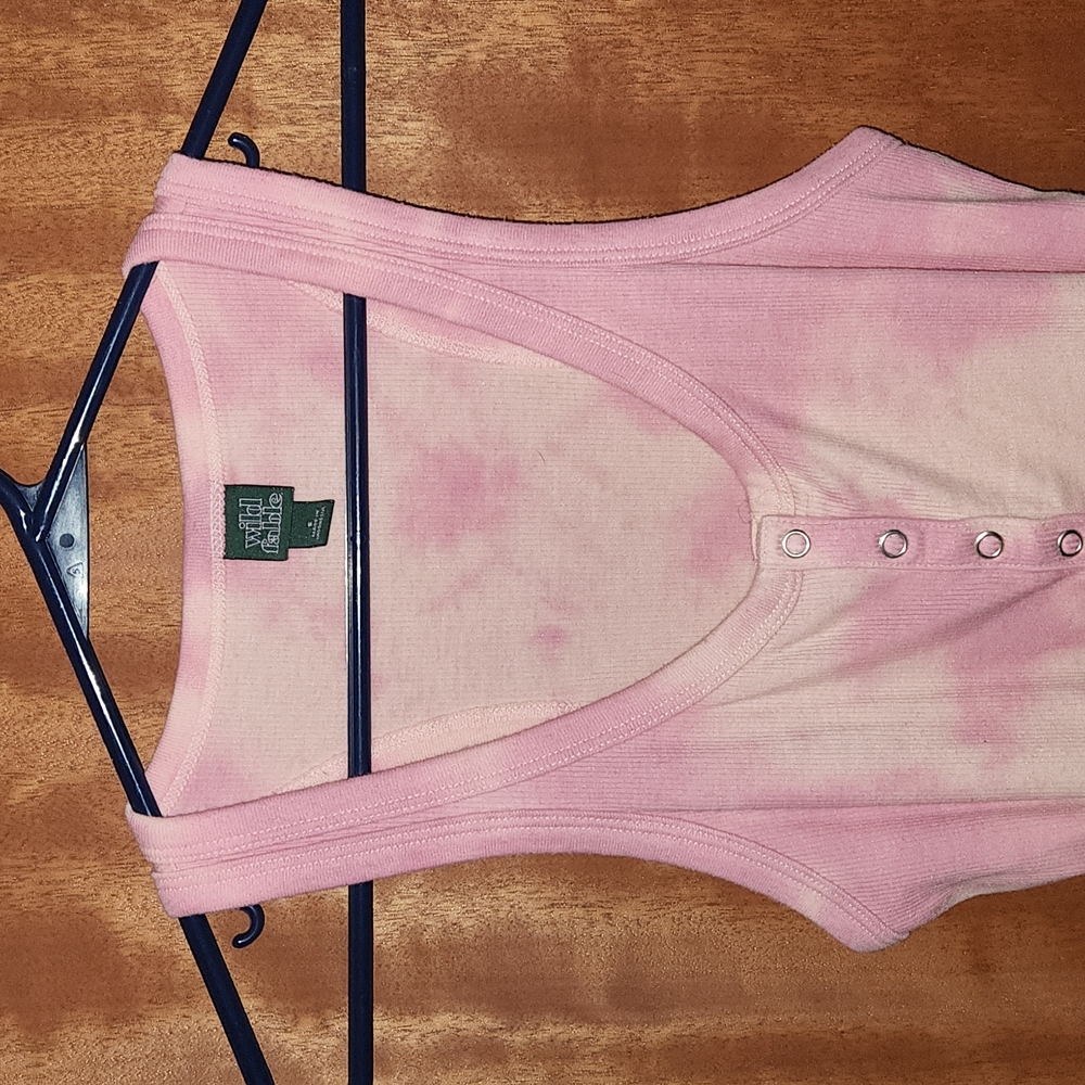 Like New! Perfect Pink Tie-Dye Tank Top - Picture 2 of 8